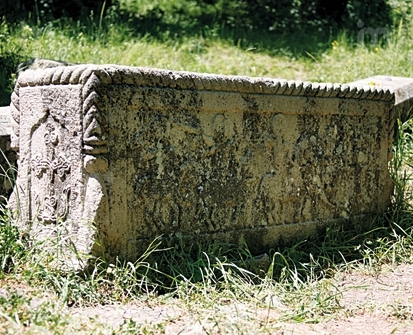Надгробие на могиле Мхитара Спарапета